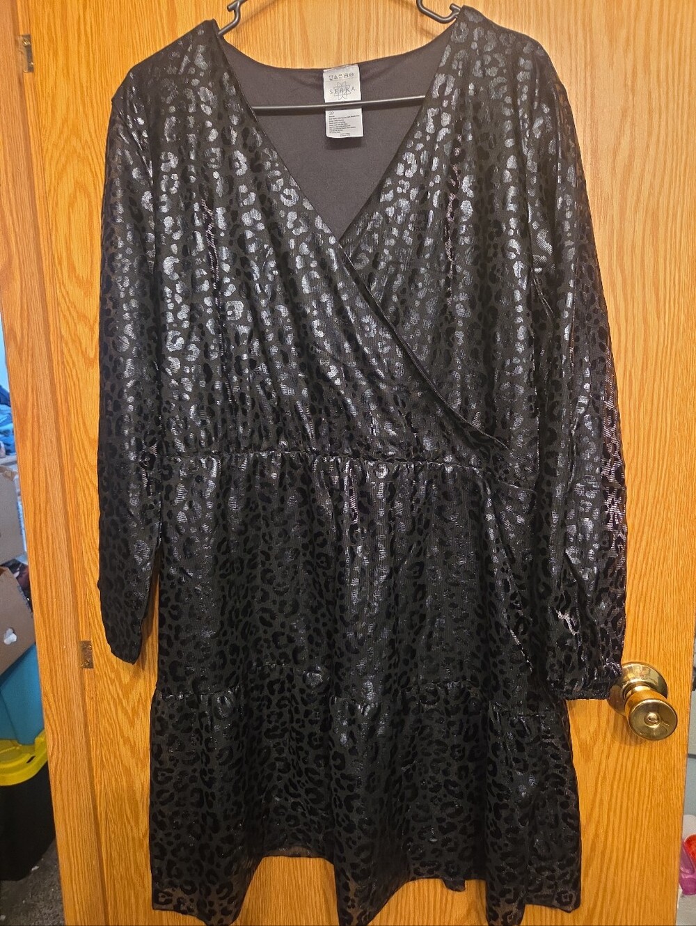 Nwt Serra extra large metallic pleated dress